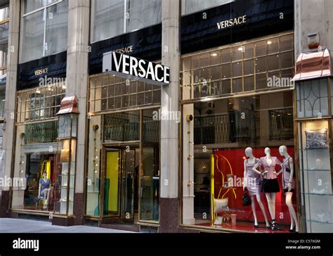 versace store wien